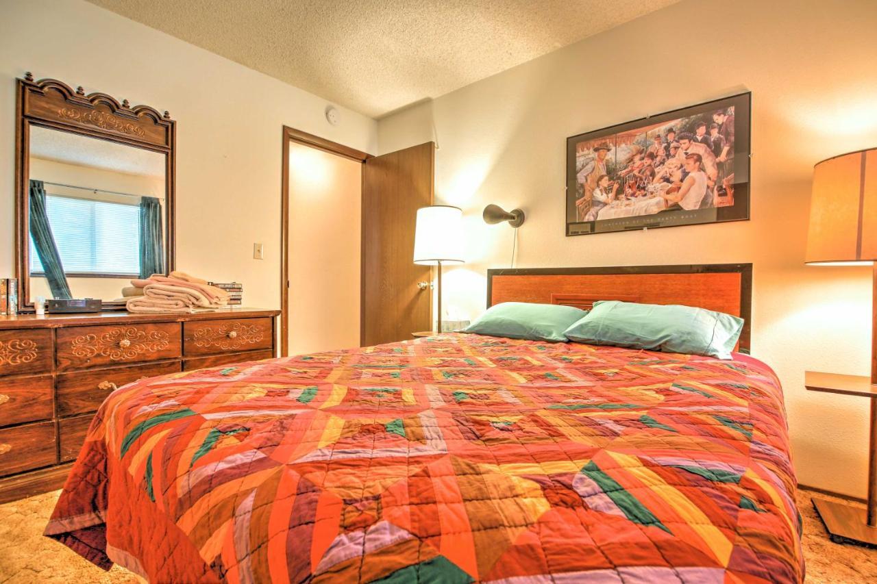 Holiday home Quaint Pet-friendly In South Tahoe! *